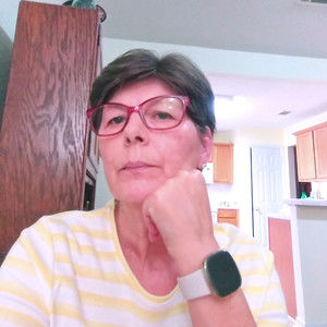 Meet your Posher, Pam